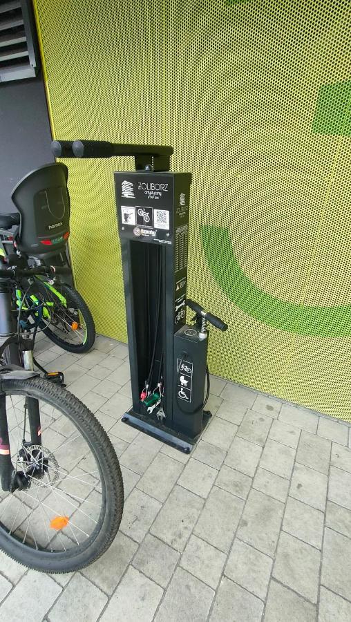 First -- Zoliborz 5 Lägenhet Warszawa